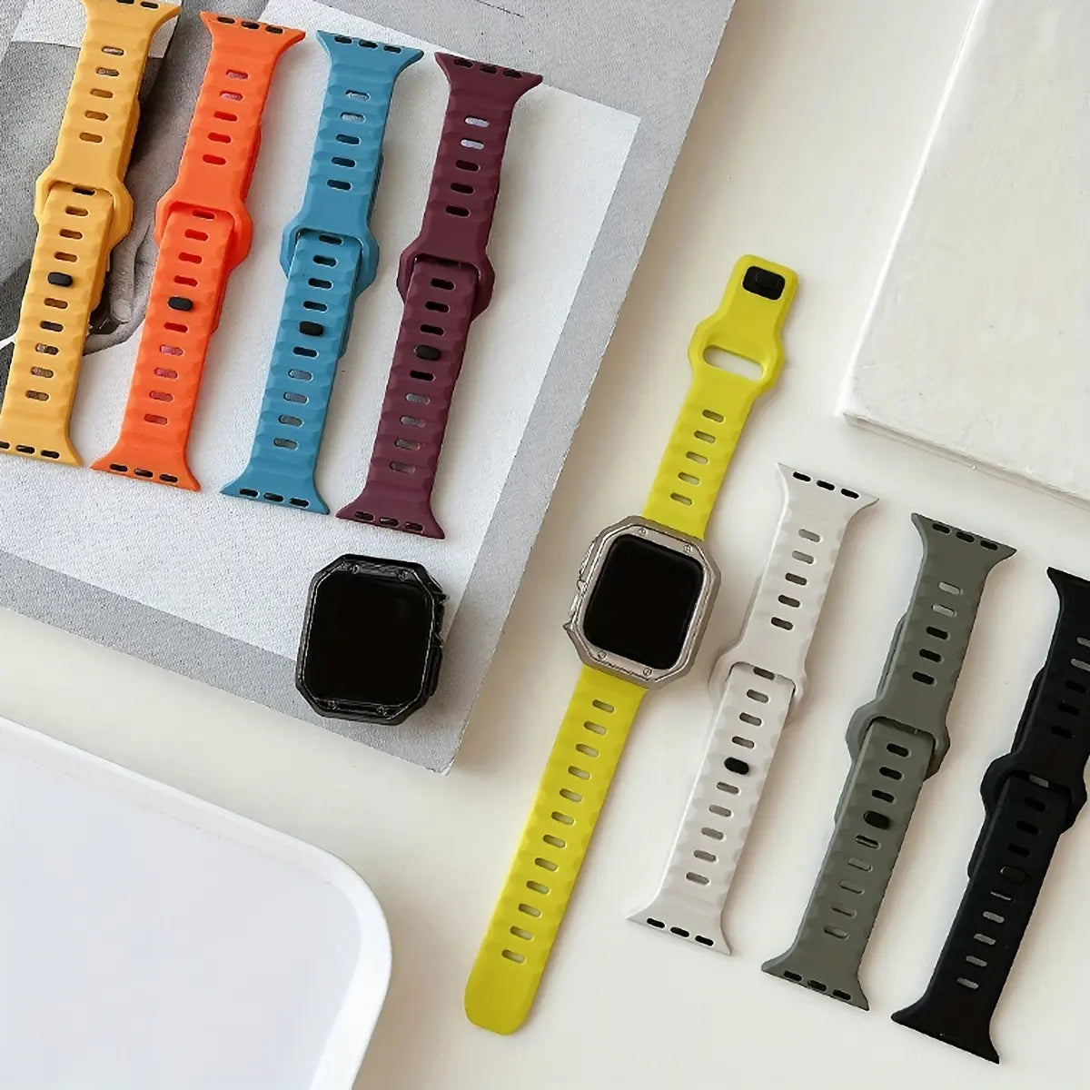 Gorilla Square Buckle Silicone Strap & TPU Armor Case for Apple Watch Series Ultra/Se/10-1 38-49Mm Adjustable Waterproof Anti-Fall Unisex Accessory Set Protection